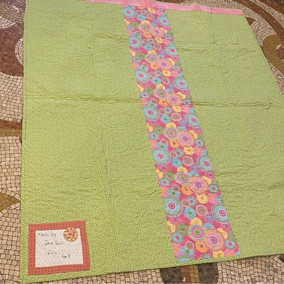 HELLO KITTY Handmade Colorful Quilt Blanket 45-1/2”x52-1/2” - Picture 6 of 6